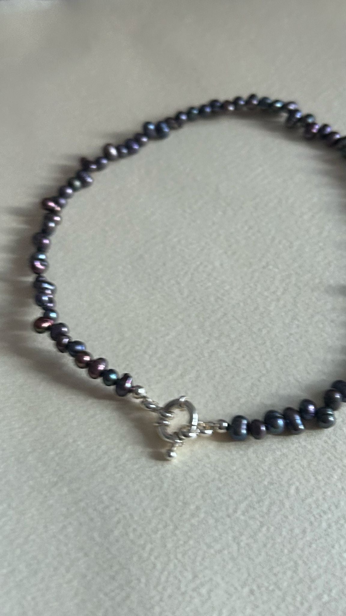 ENIGMA - Collar de perlas Edición Limitada (San Valentín '25)
