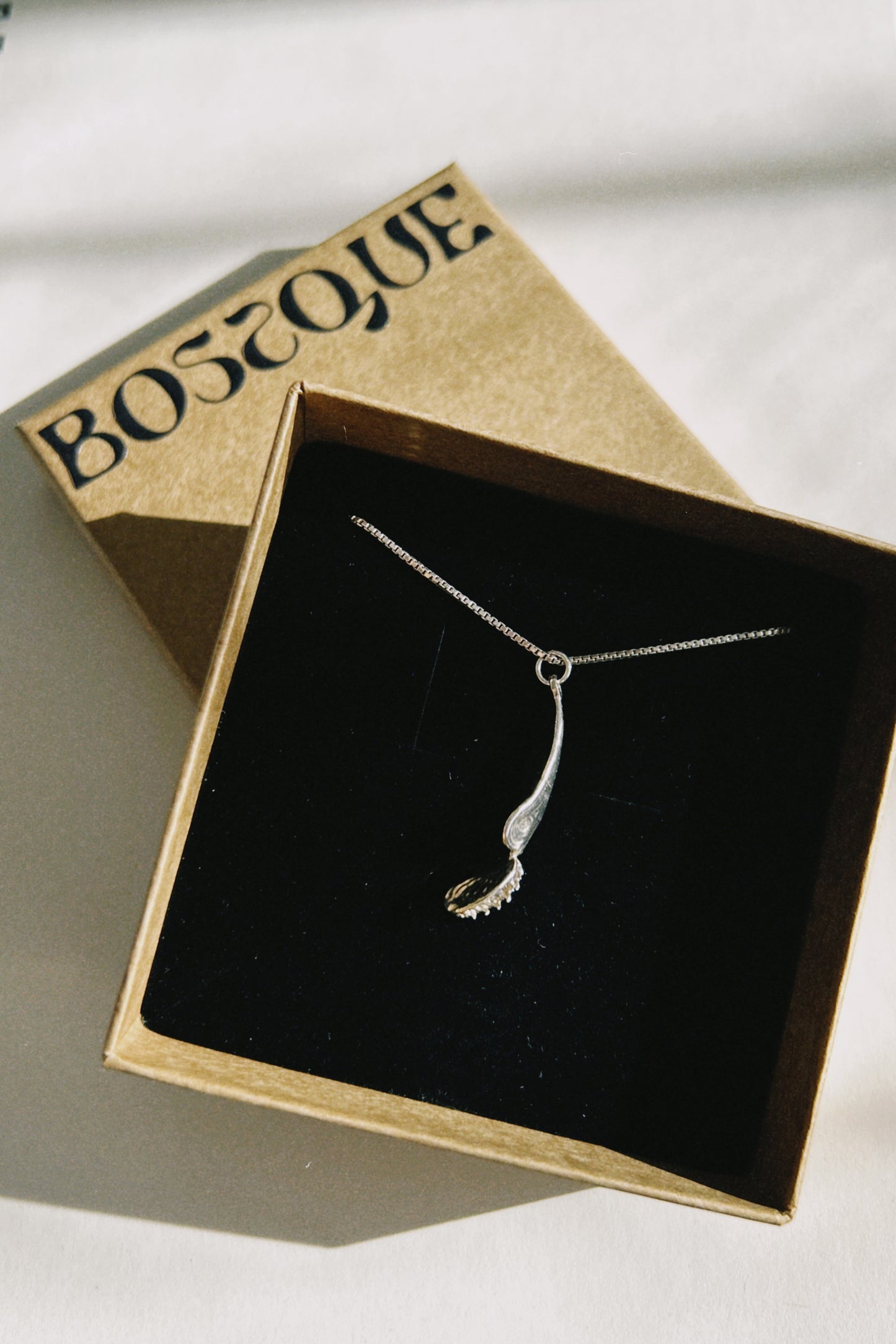 COLLAR MINI VENUS