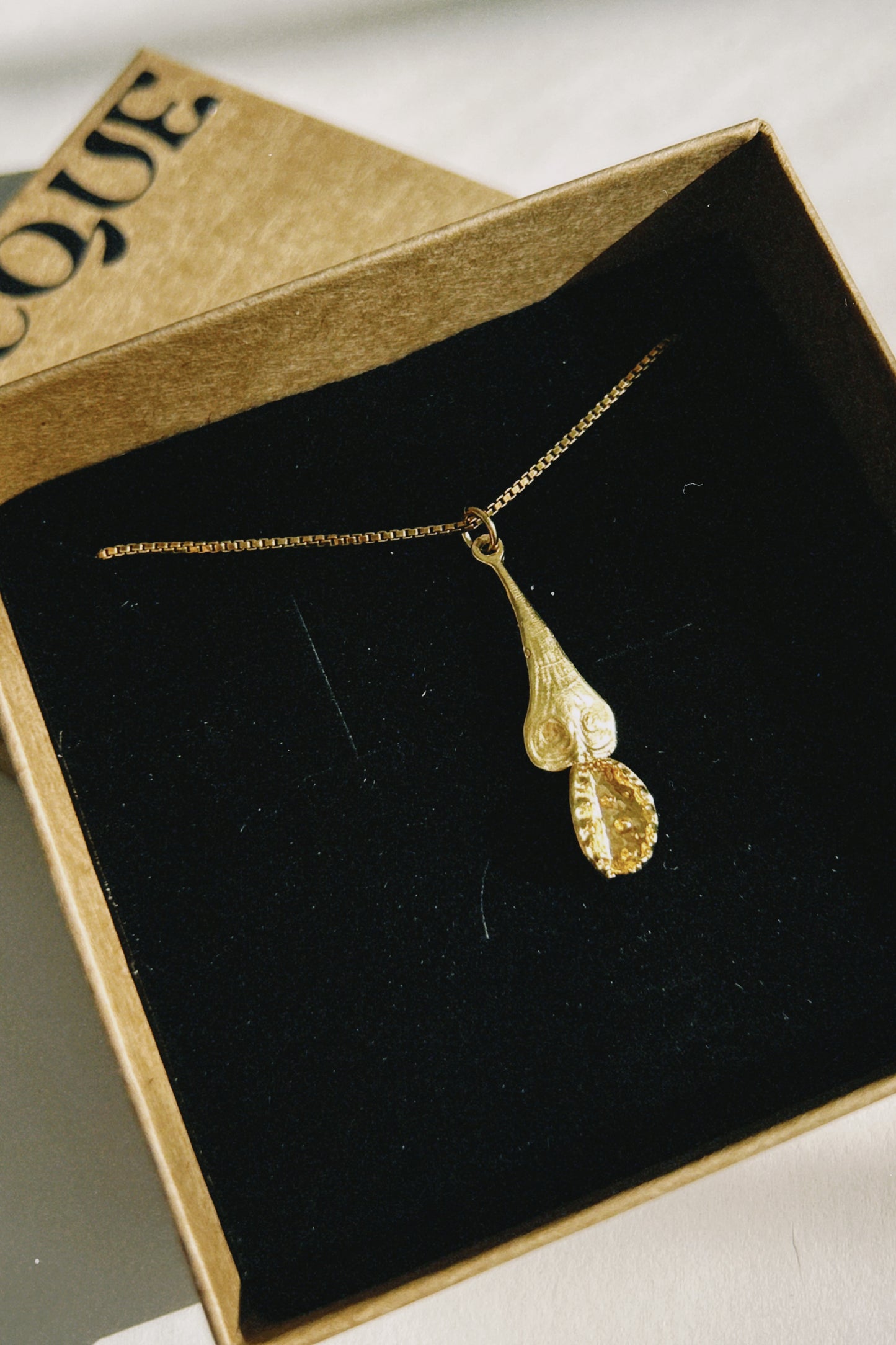 COLLAR MINI VENUS