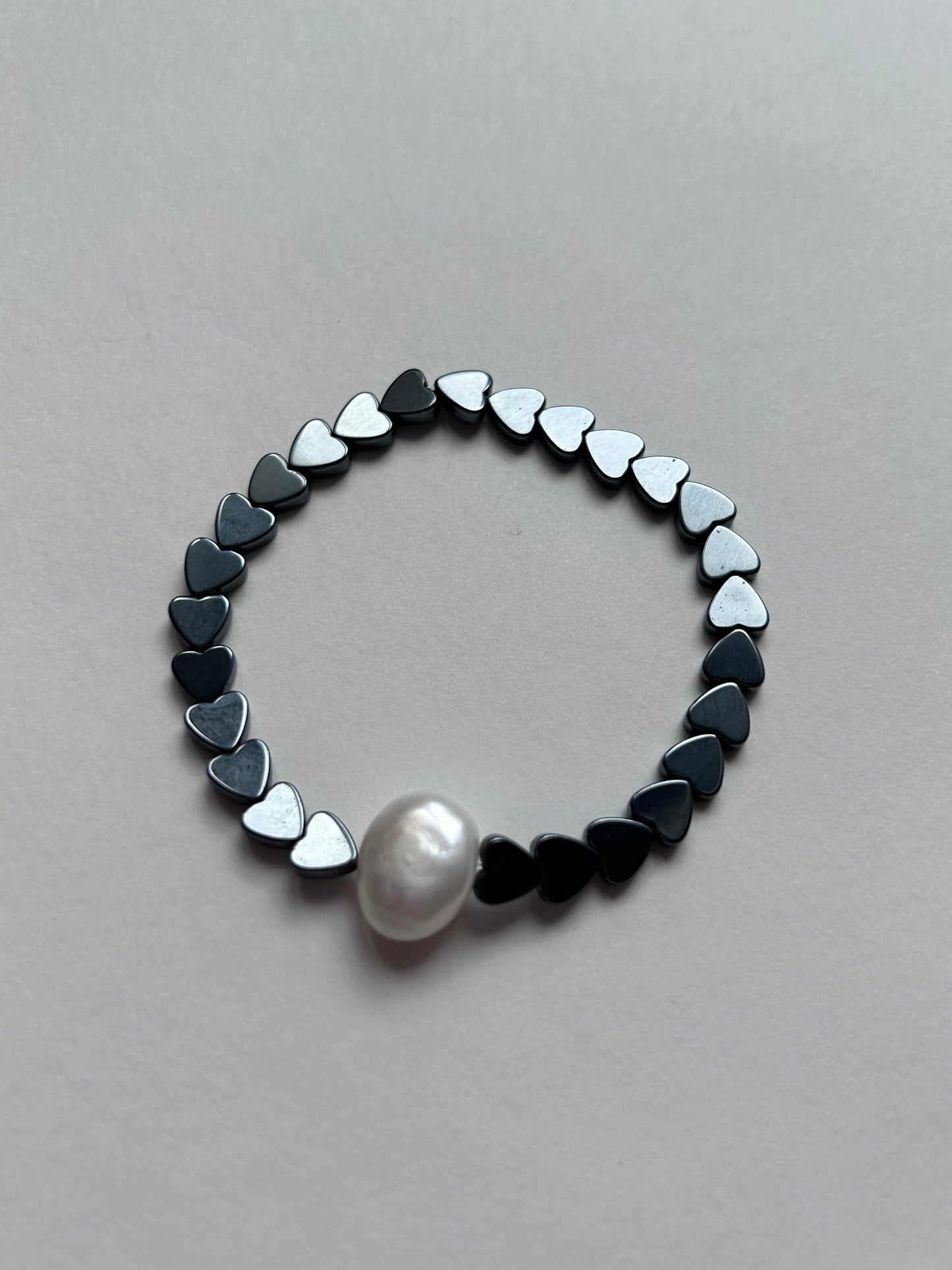 PULSERA HEMATITA CORAZÓN - XMAS DROP