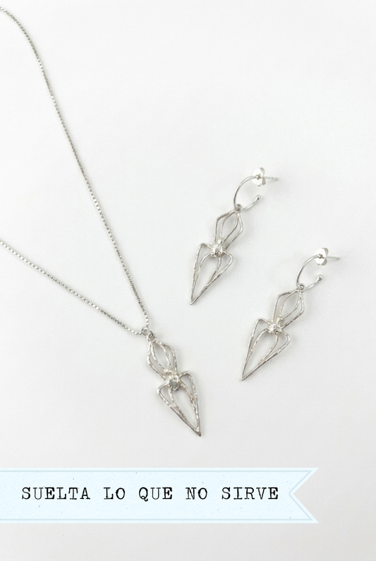 ARACNE MINI CONJUNTO PLATA (Collar + Pendientes)