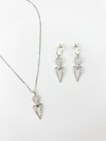 ARACNE MINI CONJUNTO PLATA (Collar + Pendientes)