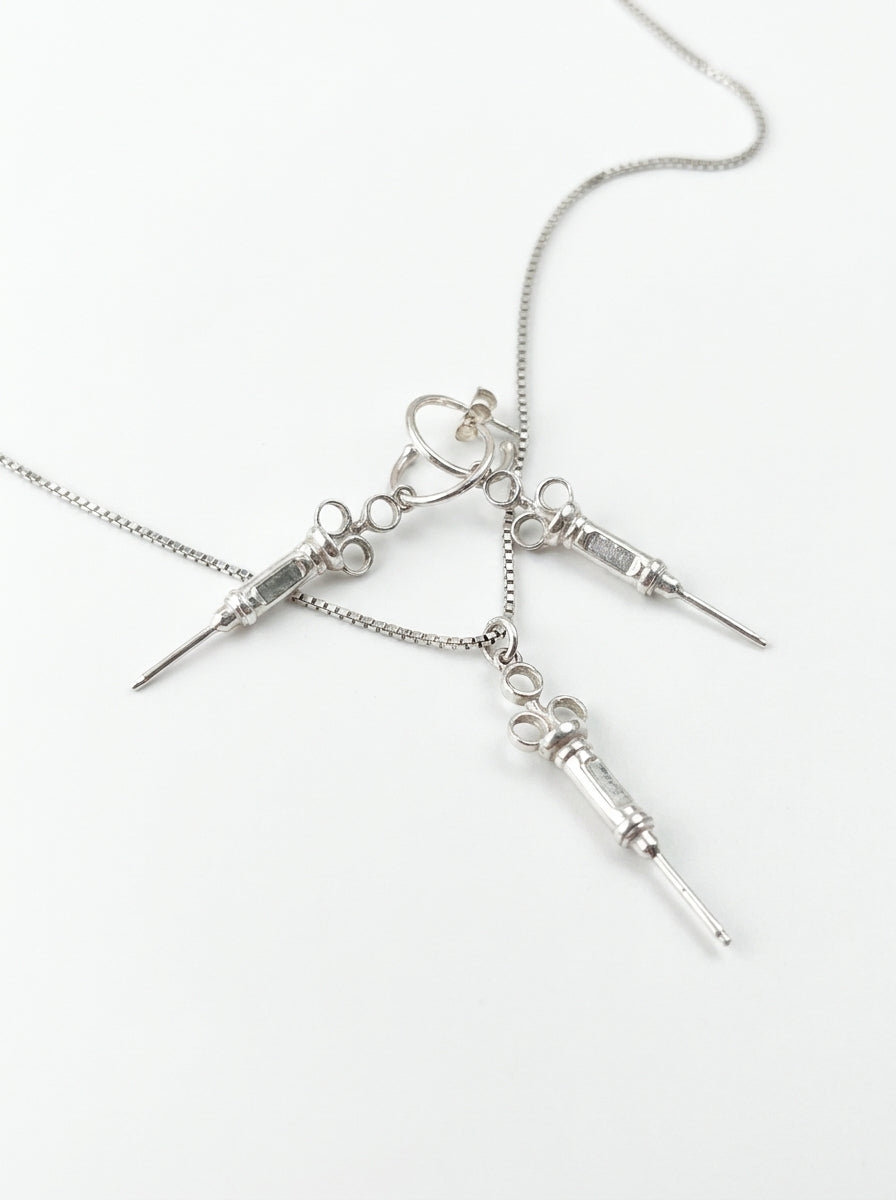 ESCARLATA MINI CONJUNTO PLATA (Collar + Pendientes)