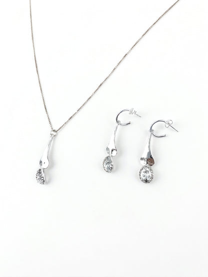 VENUS MINI CONJUNTO PLATA (Collar + Pendientes)