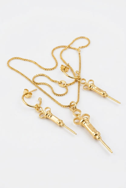 ESCARLATA MINI CONJUNTO ORO (Collar + Pendientes)