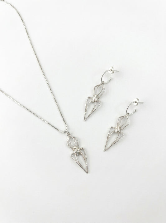 ARACNE MINI CONJUNTO PLATA (Collar + Pendientes)